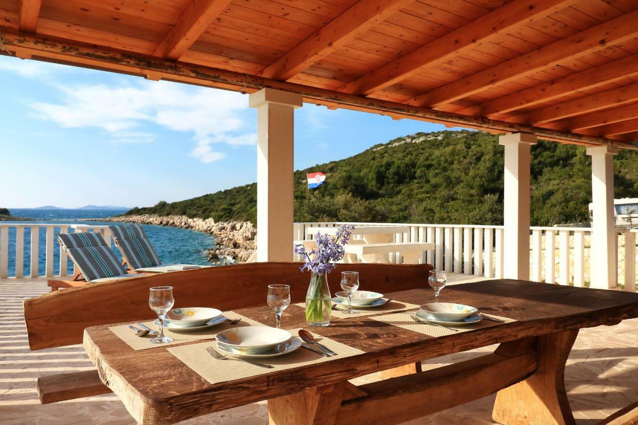 Holliday Home Robinson Tourism Maria เยเซรา ภายนอก รูปภาพ